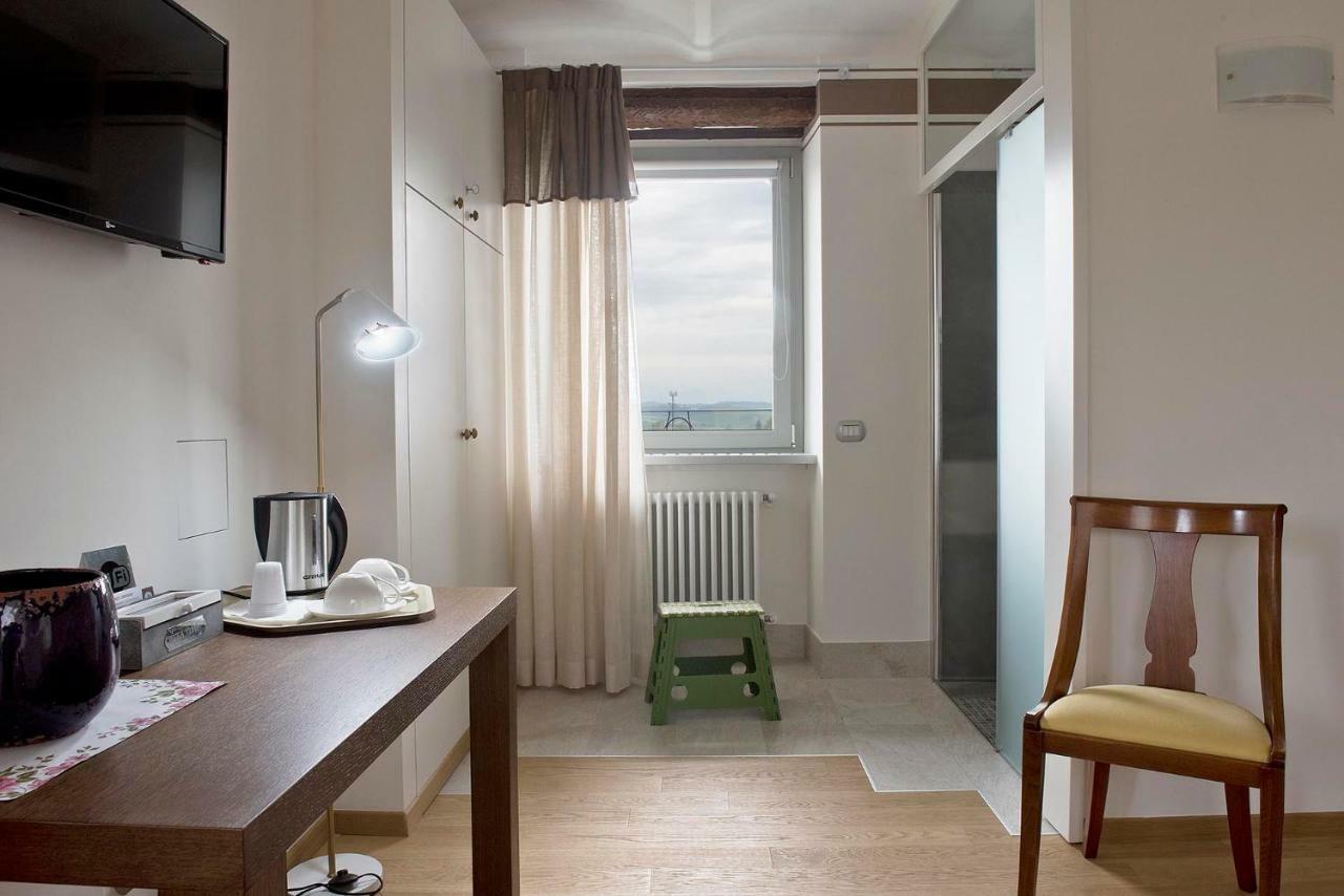 Carossi B&B Castagnole delle Lanze Buitenkant foto